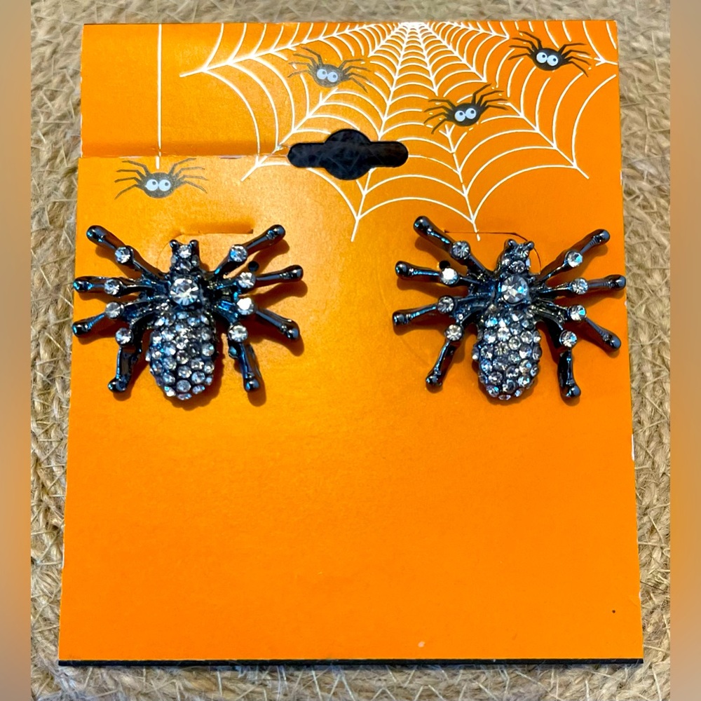 !!NEW!! Spider Earrings with clear stone accents
